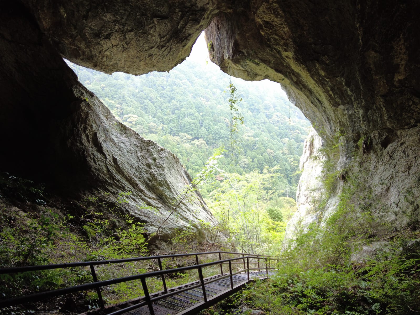 Okumikawa Cycling — Chiiwa Gorge & Onsen